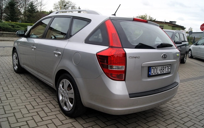 Kia Ceed cena 18600 przebieg: 215000, rok produkcji 2010 z Syców małe 352